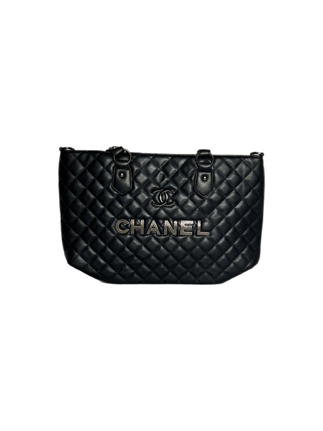 Corner hot sale luxe chanel